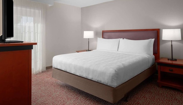 Walking Distance to Golfland Sunsplash! Pet-friendly Accommodation!