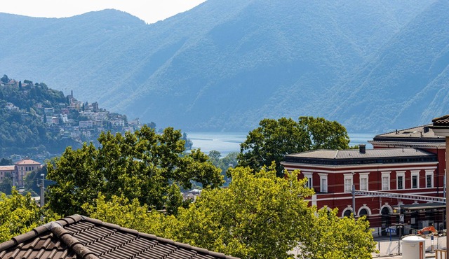 Walking distance to the Station with mountain and city views