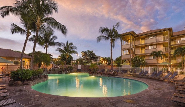 Walking distance to the beach (just across the road).