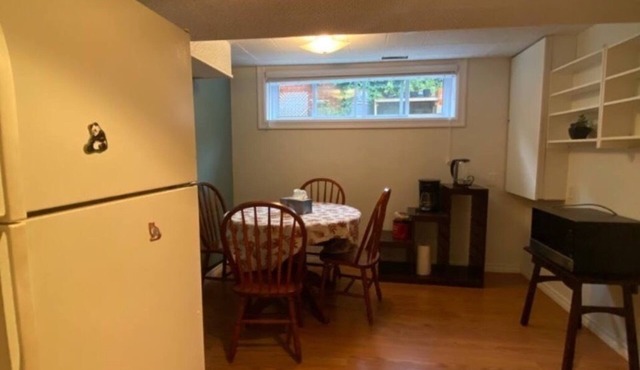 Walkout Basement in cozy neighborhood- excellent location- No Cooking/pet/party