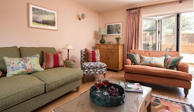 Wall Cottage in Coldstream, Scottish Borders - sleeping 4 guests in 2 bedrooms