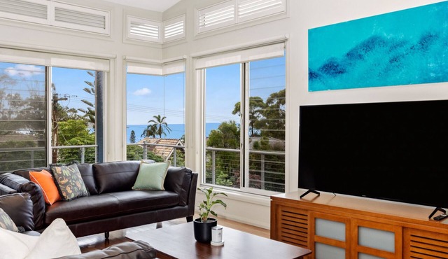 Wallace Waves in Mollymook