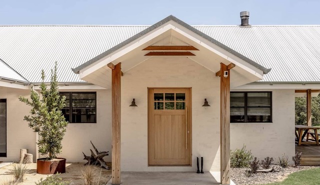 Wallaringa Farm: Luxury Australian Country Escape