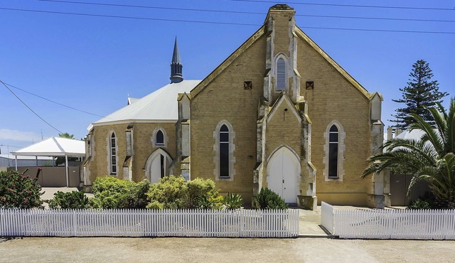 Wallaroo Church Holiday House
