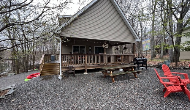 Wallenpaupack Lake Estates Mountain Retreat