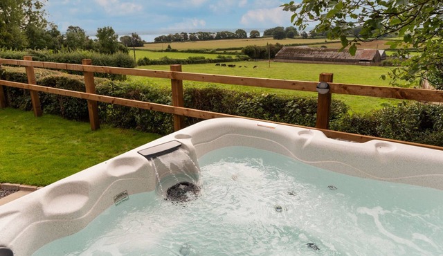 Wallhope Escape - sleeps 6 guests in 3 bedrooms