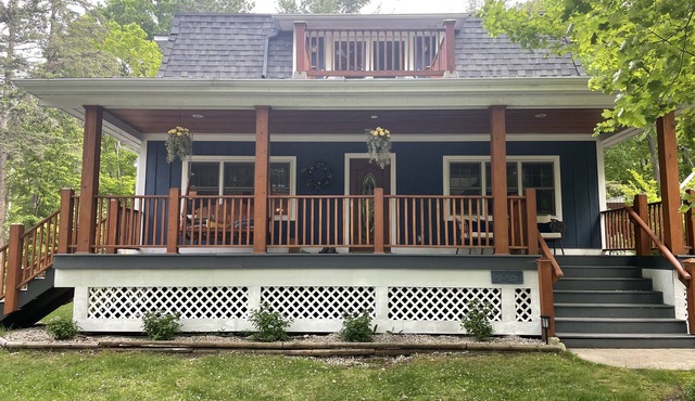 Walloon Lake Cottage, Boyne, Petoskey, Charlevoix