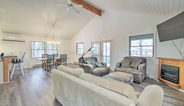 Walloon Lake Vacation Rental: Walk to Water!