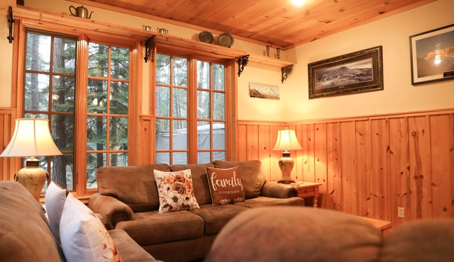 Wallowa River House Retreat