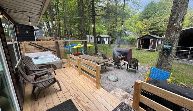 Wally`s Cabin|New|Hot Tub|Kayaks|Firepit|Fireplace