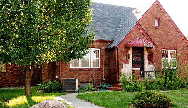Walnut Place a Charming Home in Historic Valley Junction area of West Des Moines