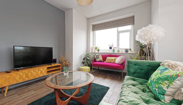 WALPOLE BAY SEA VIEWS, pet friendly in Margate