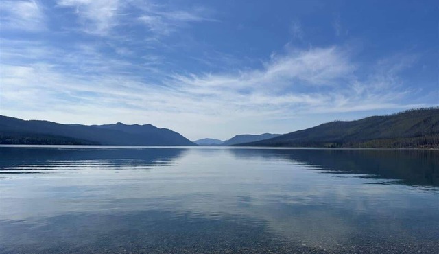 Walsh Cottage on the shores of Lake McDonald