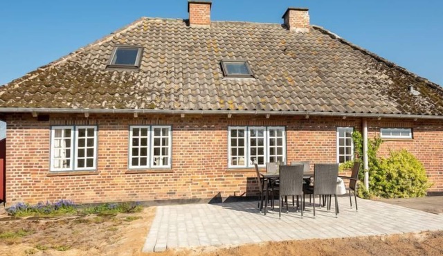 "Wanda" by Interhome