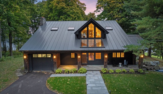 Wander Lake Champlain