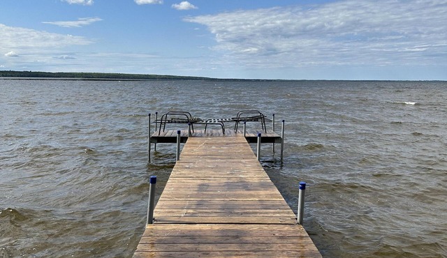 Wanderers Welcome(Manistique, Mi) : Deeded dock, community swimming area