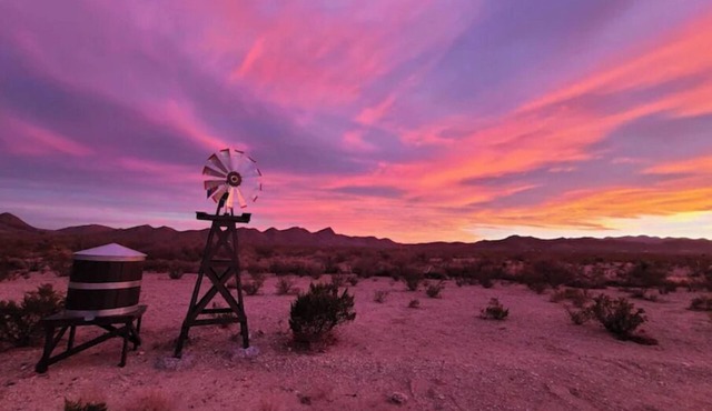 Wanderlust & Desert Dust: 1B+1B Near Big Bend Park