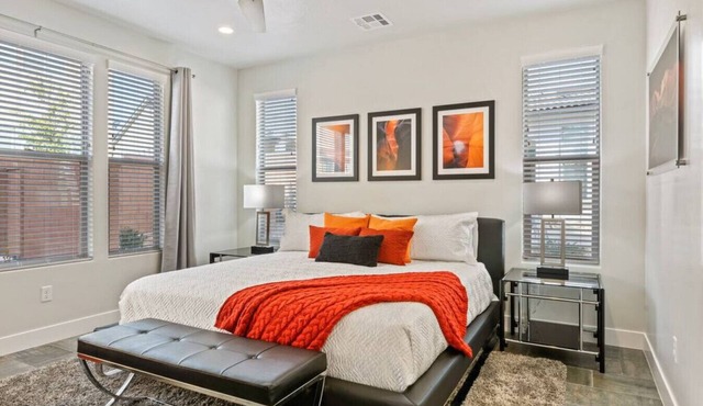 Wanderlust: Luxury 5 BR/4 BA Home and Retreat