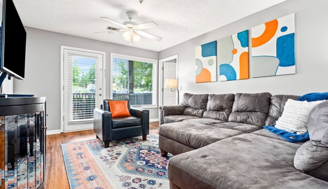 War Eagle South-1.5 to Stadium, pool and shops