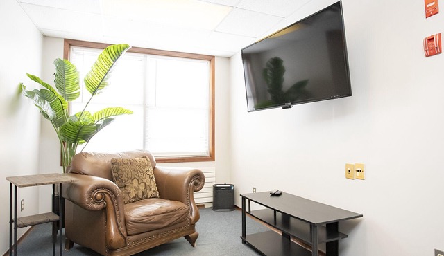 Wardens Quarters: 2 Bedroom Apt