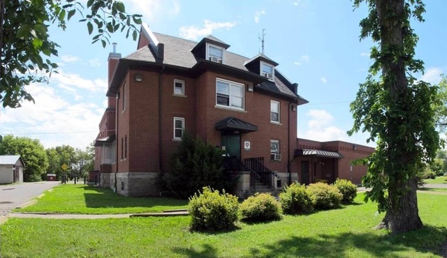 Wardens Quarters: 2 Bedroom Apt