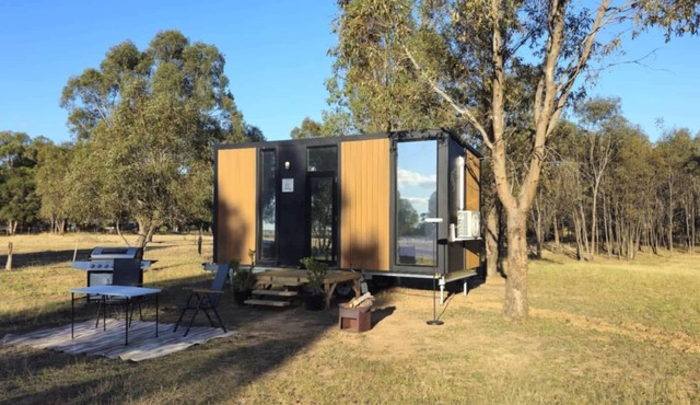 Wareek Retreat by Tiny Away