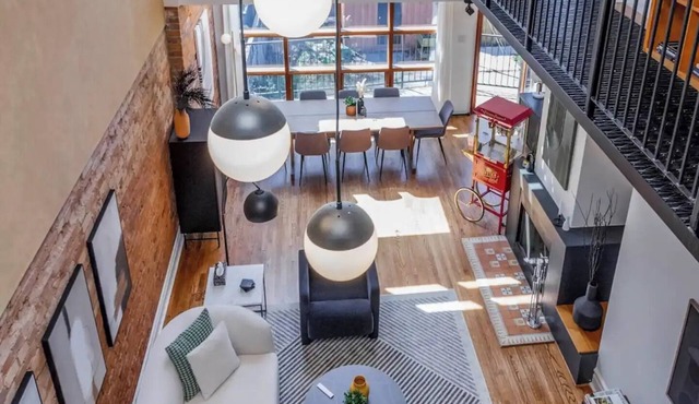 Warehouse Style Loft in the Annex