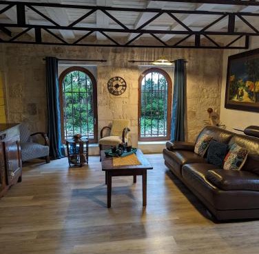 Warm 2 bedroom stone house with garden - Dodo et Tartine