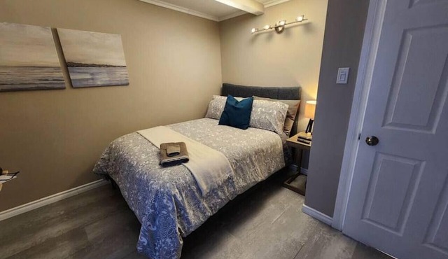 Warm 2BR Oasis near Ottawa River & Tourist Spots!