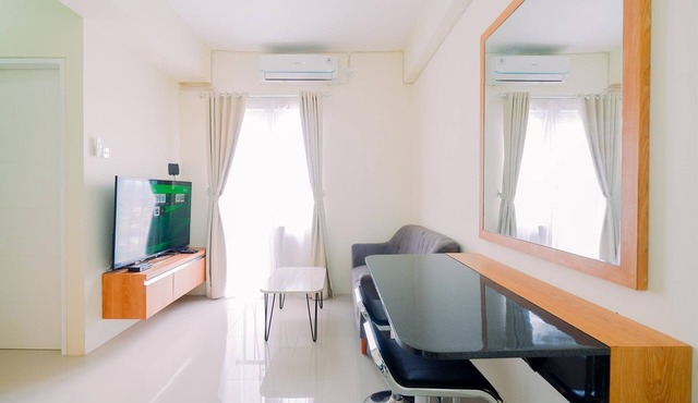 Warm And Cozy Living 2Br Bogorienze Apartment