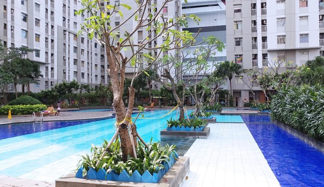 Warm And Cozy Stay Studio Green Bay Pluit Apartment