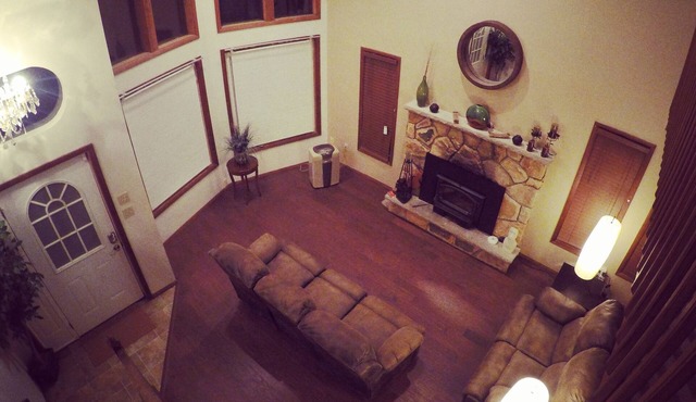 Warm And Cozy Contemporary Chalet