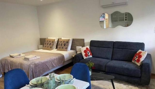 Warm and elegant studio for 4 people