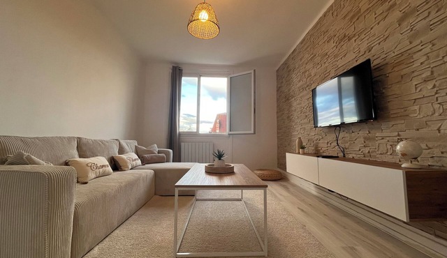 Warm and bright accommodation