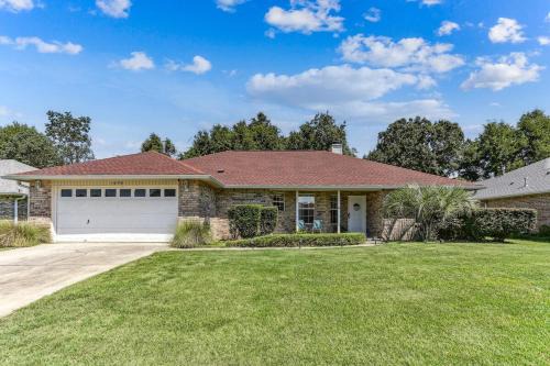 Warm and Inviting 4BR Home, Perfect for Families