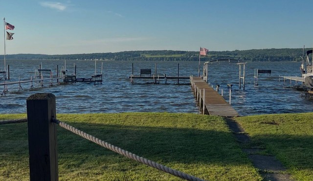 Warm and inviting cottage with panoramic views of Chautauqua Lake