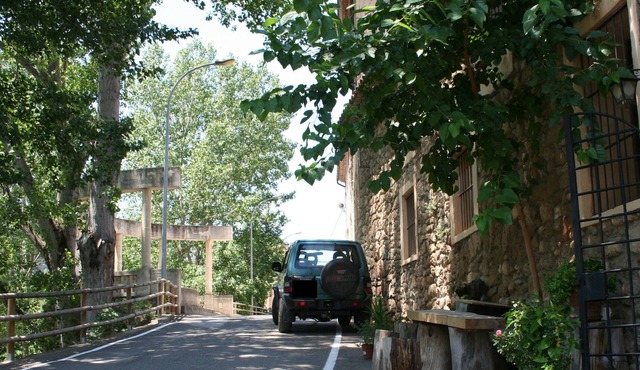Warm and Spotless next to Climbing Spots in El Montsec and Gorge of Mu
