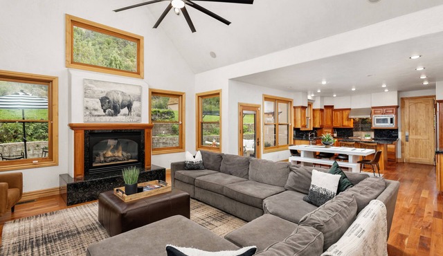 Warm Chalet in the beautiful Rocky Mountains