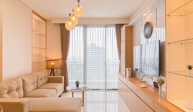 Warm Contemporary 2Br Apartment At Samara Suites