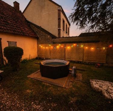 Warm country house with large garden