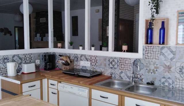 Warm, family home close to many activities (Périgord Vert)