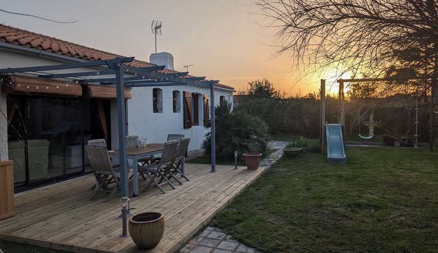 Warm, family home opening onto garden near sea, forest and marshes