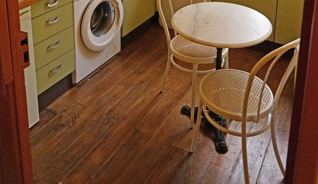 Warm house, terrace, garden and parking