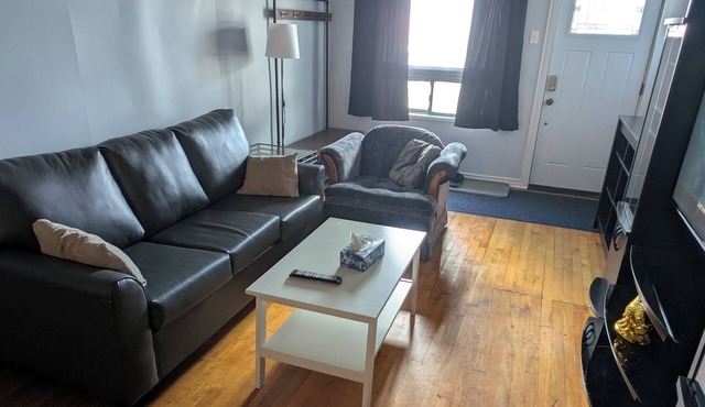 Warm & Inviting 2 Bedroom Stay