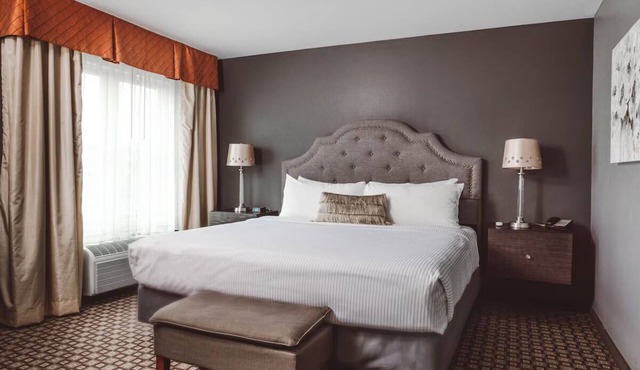 Warm, Laid-Back Hotel w/Firepits, Puzzles, Gym & Pet-friendly, Outdoor Spaces