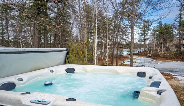 Warm Lakefront Log Cabin · Hot Tub · Game Room