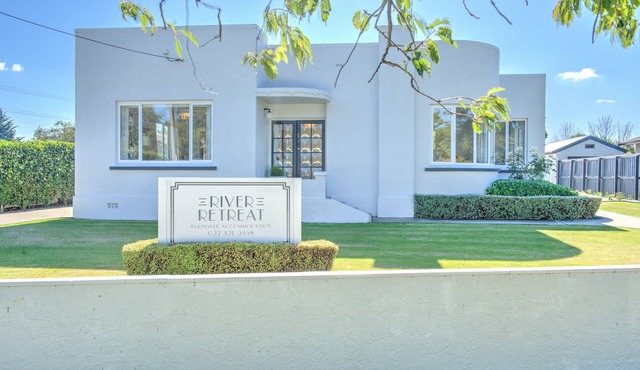 WARM & MODERN ART DECO HOME