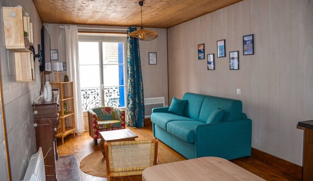 Warm place for a course or long stay 5 minutes walk from the lake