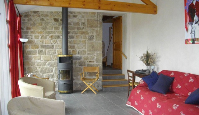 Warm, quiet house, ideal for hiking to the high plateaux.