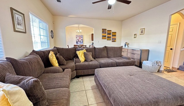 Warm Sand Casita. Lovely 4-bedroom house with AC in Albuquerque